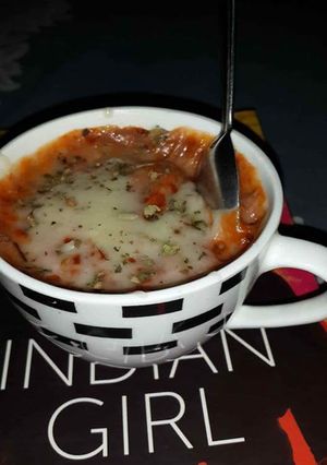 A picture of Instant Mug Pizza.