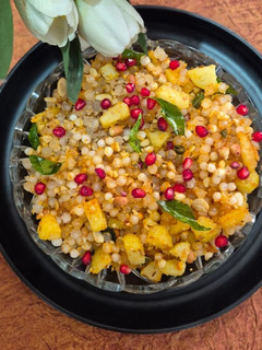 साबूदाना की खिली खिली खिचड़ी (Non sticking Sago Khichdi) रेसिपी मुख्य फोटो