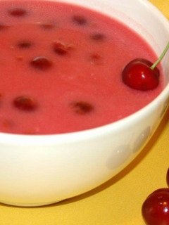 Meggyleves recept fotója