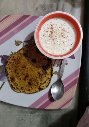 A picture of Missi paratha.