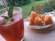 Una foto di cocktail di melone