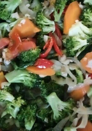 Foto resep Tumis Brokoli BuSui😄
