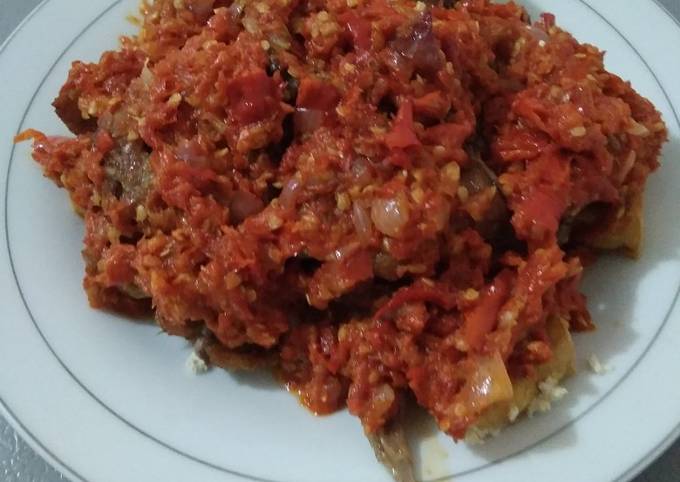 Ayam Tahu Geprek Sambal Gila