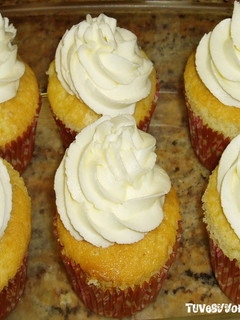 Una foto de Cupcakes de naranja y azahar