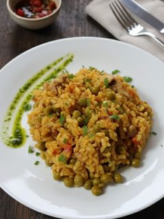 Una foto de Arroz con Pollo y Guisantes