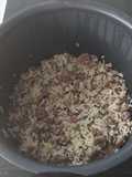 Arroz blanco con asadura de pollo