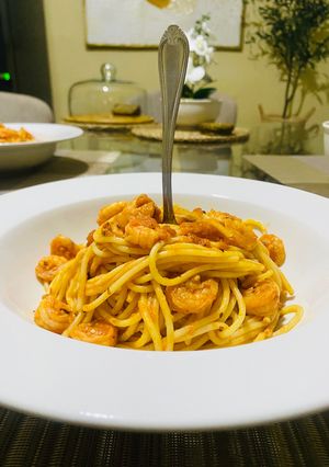 A picture of Shrimp Pasta with Tomato Sauce.