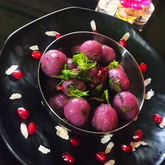 PoPo balls (poha, pomegranate) A picture of PoPo balls (poha, pomegranate).