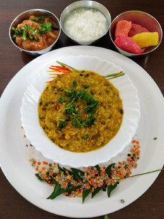 A picture of Panchratna dal khichri.