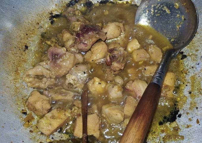 Standar Resep gampang membuat Ayam masak kunyit  gurih