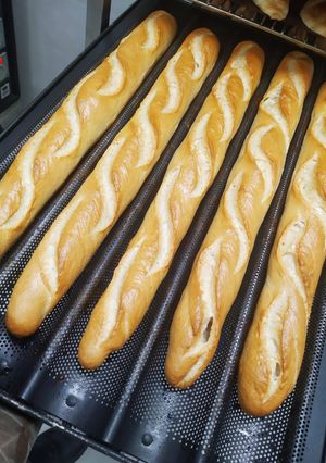 Hình của món Bánh mì baguette 🥖.
