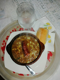 Una foto de Lentejas con longaniza