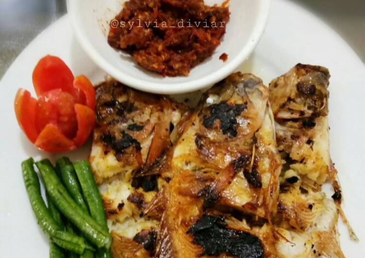 Ikan bakar kecap