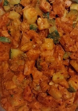 Una foto de Chuleta de cerdo con calabaza en pipian 🫢😋