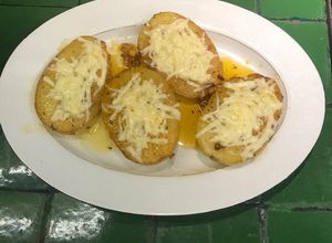 Una foto de Papas 🥔 con pimentón