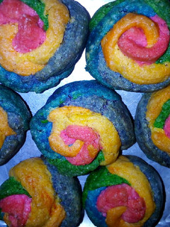 A picture of Rainbow flower cookies😀#cookiecontest.
