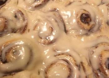 Ready to Serve Cinnamon Rolls Savory Delicious