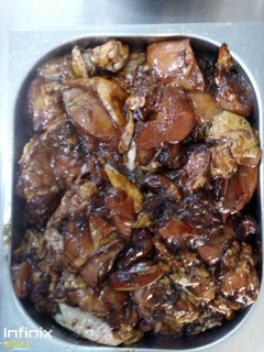 A picture of Marinated-chicken in red-wine.