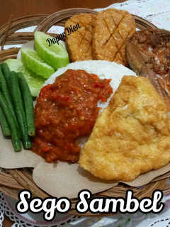 Foto resep Sego Sambel Mak Yeye (Khas Surabaya)