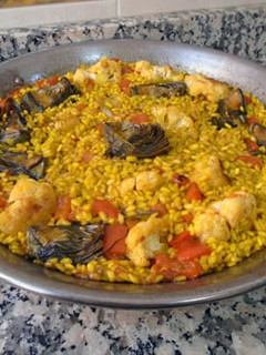 Una foto de Paella de verduras
