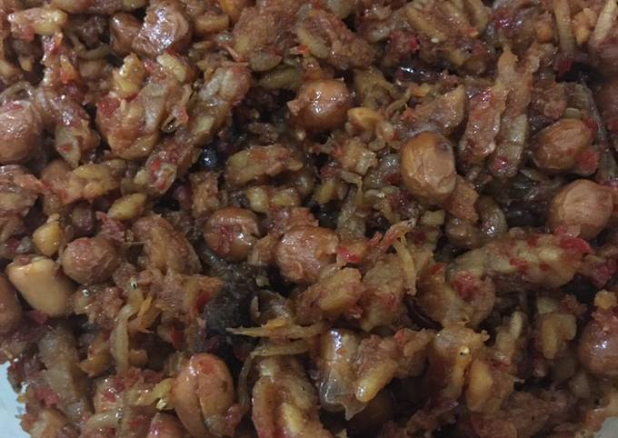 Bagaimana Membuat Tempe Teri Kacang Tanah yang Lezat