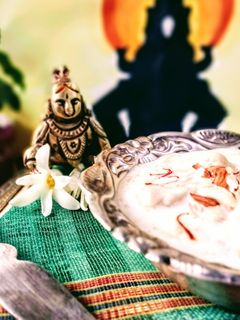 शेवयाची खीर (shevayachi kheer recipe in marathi) रेसिपी चे मुख्य फोटो 