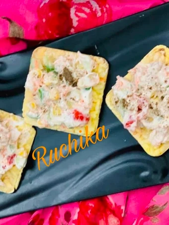 Easy Way Make Salad on Crackers the Delicious Makes you drool