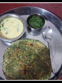 पालक का थेपला (Palak ka thepla recipe in hindi) रेसिपी मुख्य फोटो