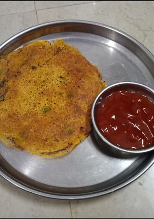 પુડલા(Besan pudla recipe in Gujarati) રેસીપી મુખ્ય ફોટો