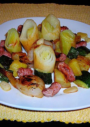 Foto principal de Mini salchichas frescas de carne de cordero con verduras