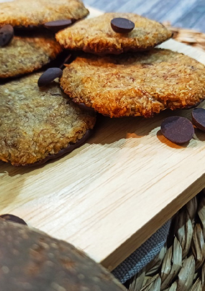 Una foto de Galletas veganas de coco 🥥 y plátano🍌