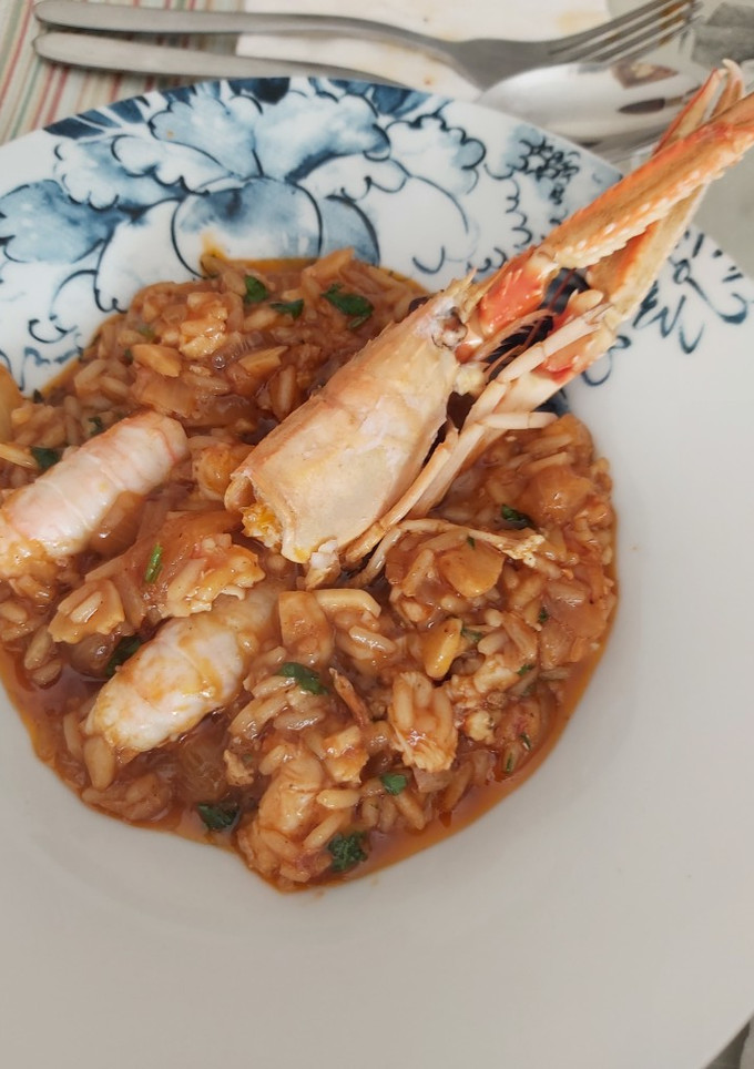 Una foto de Arroz caldoso con cigalas