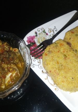 A picture of Danbun shinkafa with cow leg.