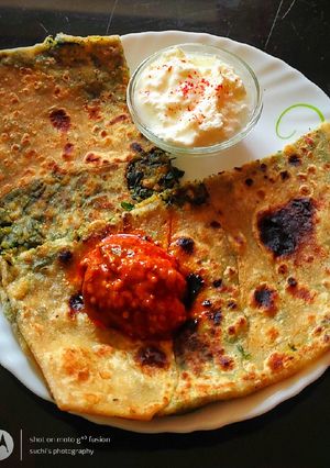 A picture of Palak Paneer Paratha.
