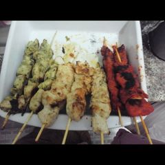 Tricolor boti platter A picture of Tricolor boti platter.