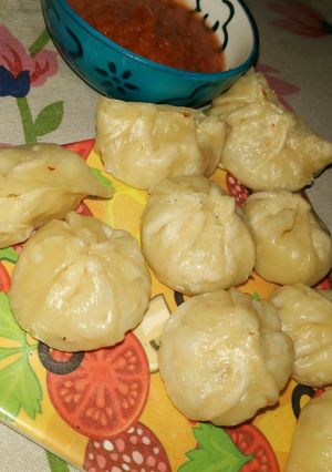 A picture of Momos.
