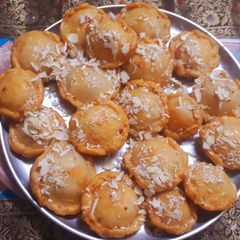 A picture of Chandrakala sweet.