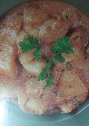 A picture of Potatoes in kaju magaz masala.