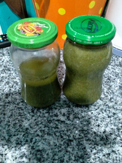 Una foto de Pesto con nueces