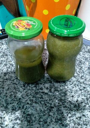 Una foto de Pesto con nueces