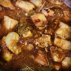 A picture of Paksiw Na Lechon.