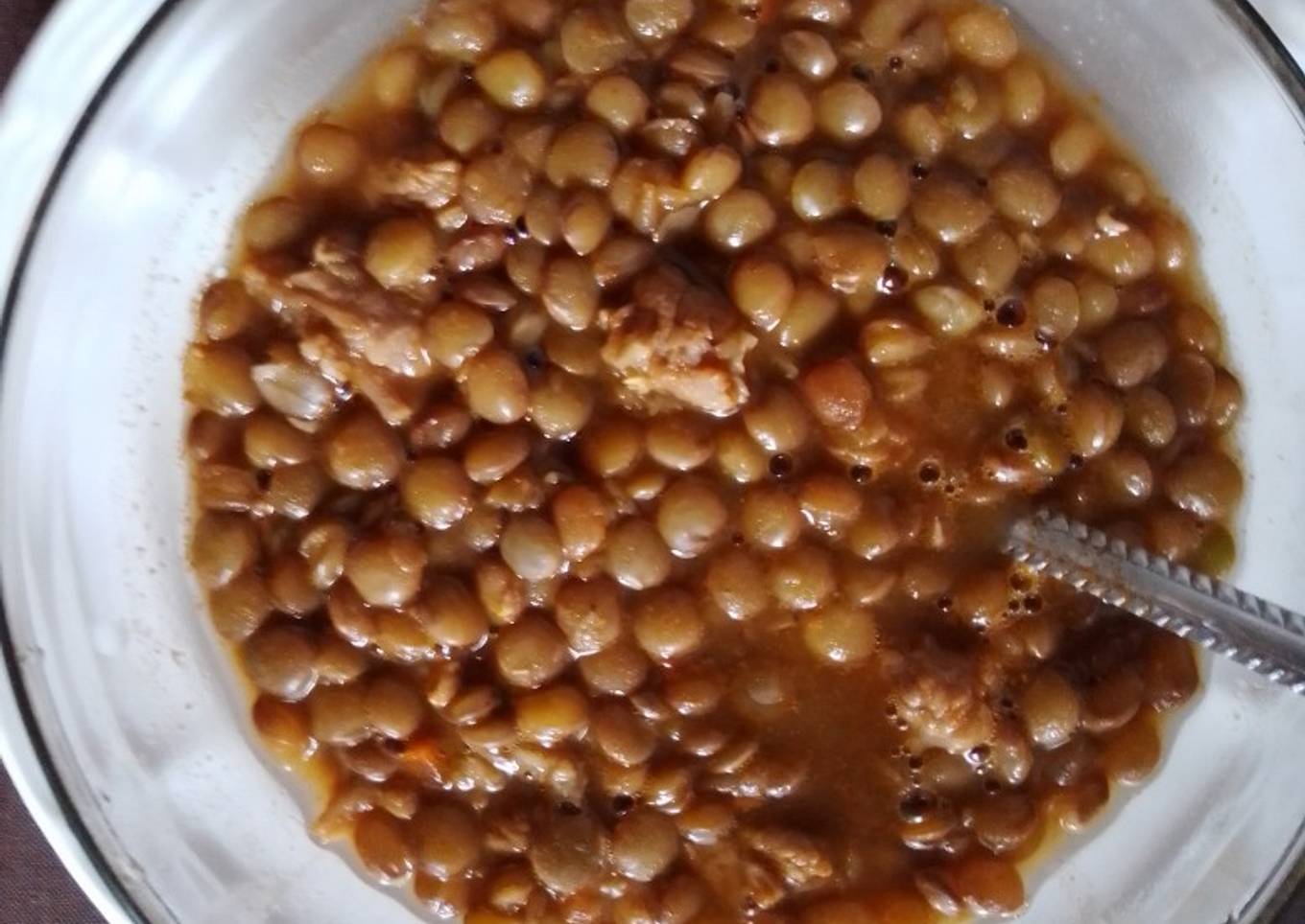 Lentejas con carne, en salsa