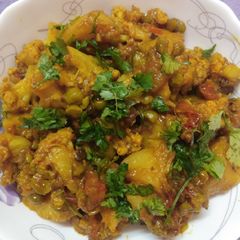 Aloo gobhi A picture of Aloo gobhi.