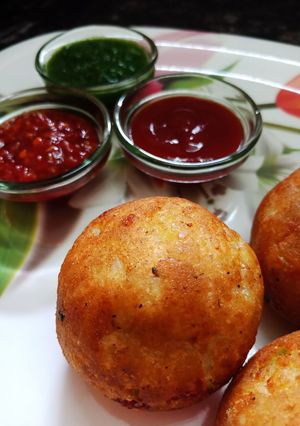 A picture of Indori Patis.