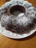 Torta vegana con cacao e succo di arancia