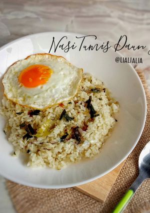 Foto resep Nasi Tumis Daun Jeruk