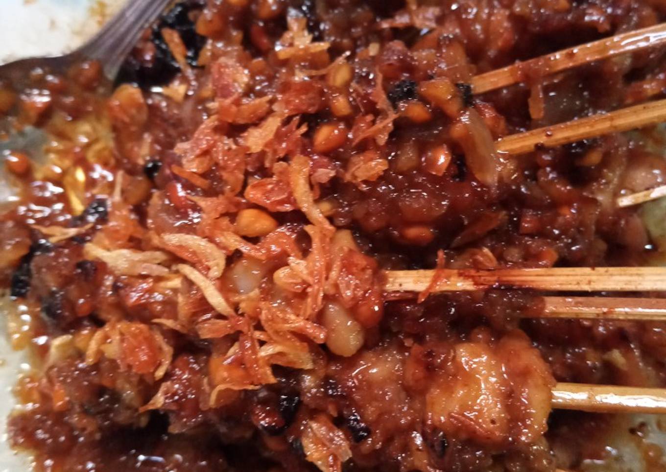 Sate kulit ayam bumbu kacang