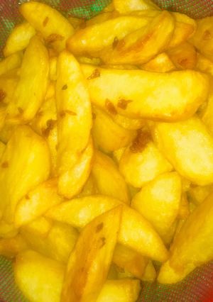 A picture of Fried potatoes 🥔.