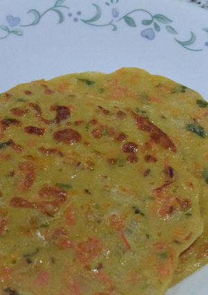 A picture of #:week1 of 5 Wheat dosa with egg & veggies.