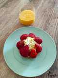 Sablé breton à la chantilly et aux fraises